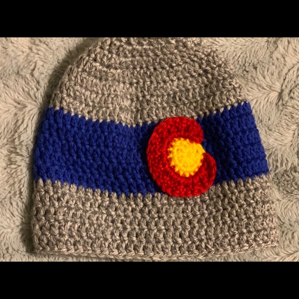 Winter knitted hat- State of CO